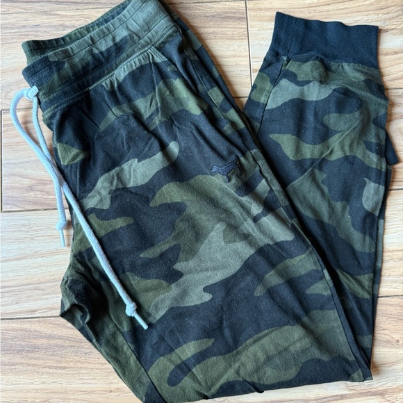 PINK Victoria's Secret Pants - Victoria Secret PINK Camo Sweatpants Women’s Size Medium